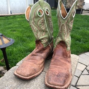 Justin bent rail square toe cowboy boots